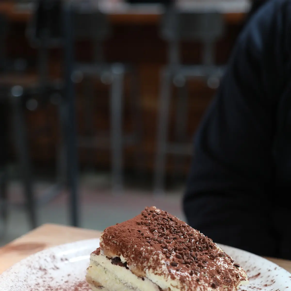 Tiramisu Cake