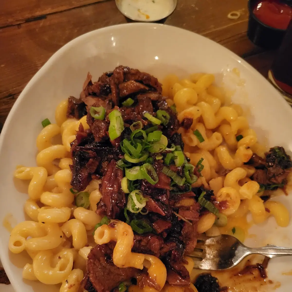 Mac N Cheese with Pulled BBQ Pulled Pork