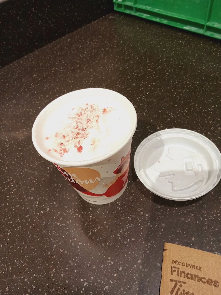 Hot White Chocolate Candy Cane