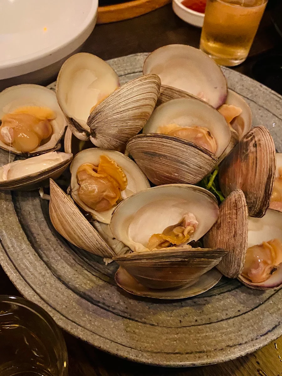 Clams & Thin Sliced Brisket