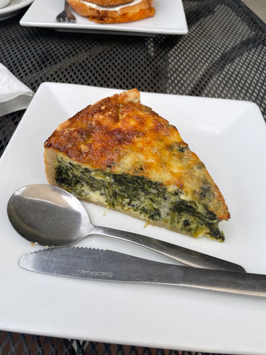Quiche Spinach w Side Salad