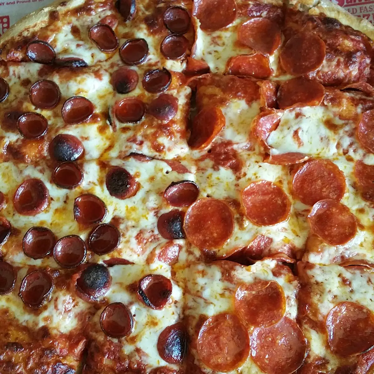 Old Fashion Pepperoni Pizza