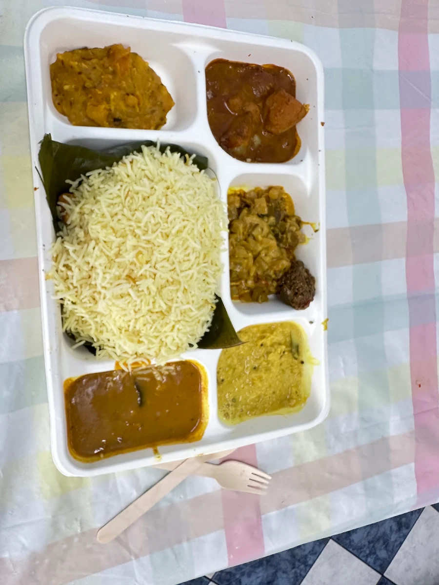 Vegetarian Thali, SS Rotti Palace