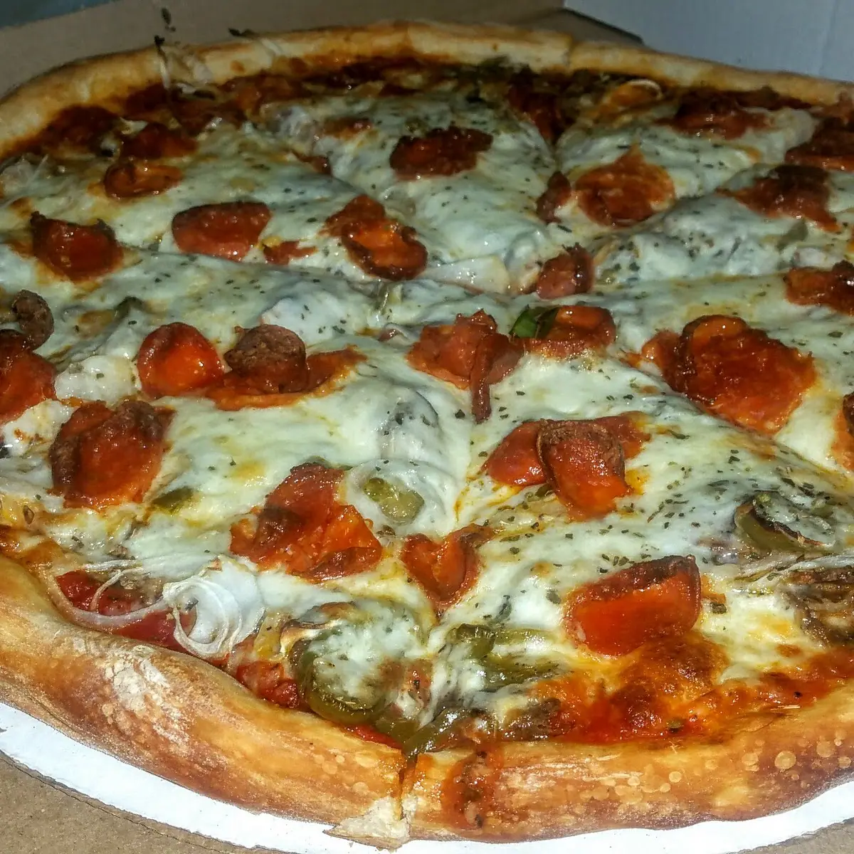 Valentino All the Way Pizza