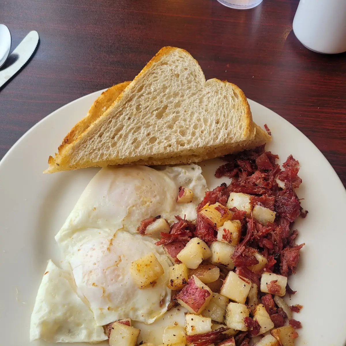 Corned Beef Hash Omelet