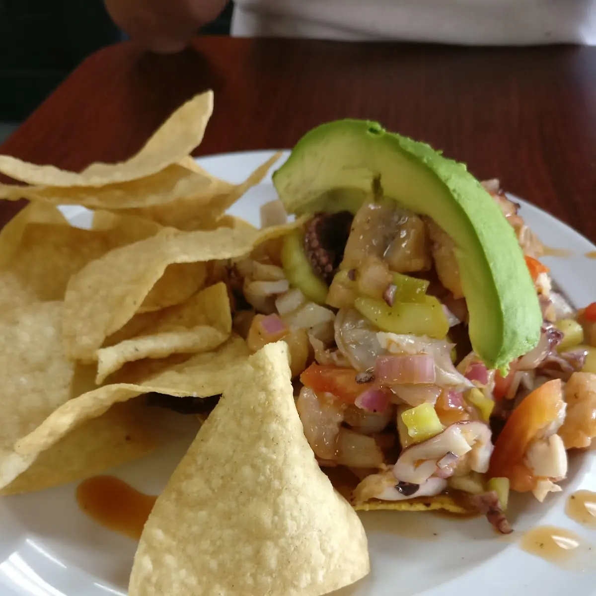 Tostada Aguachile 1 2