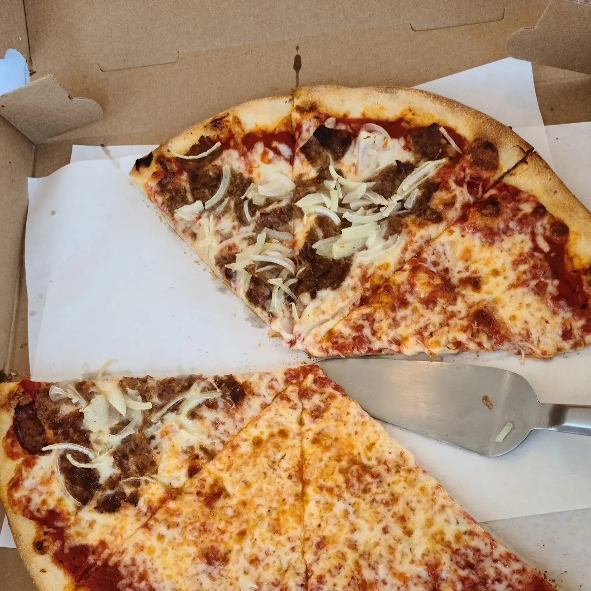 Large Cheese Pizza 16