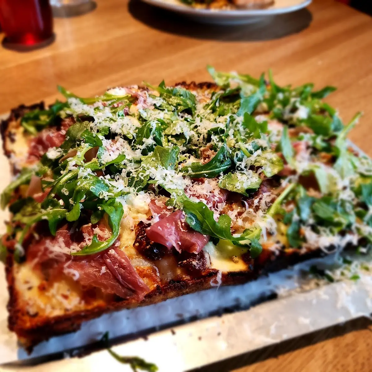 Sausage Pizza with Arugula