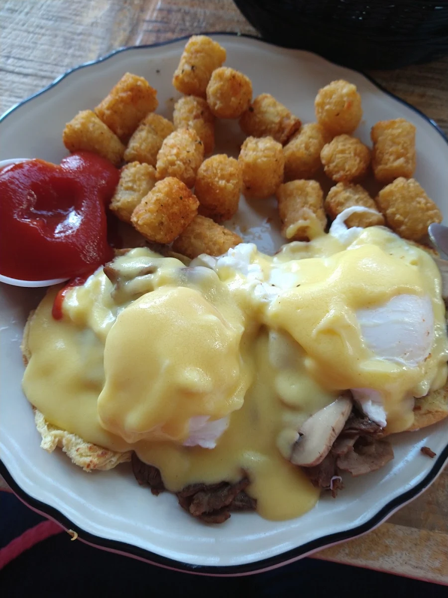 Eggs Benedict