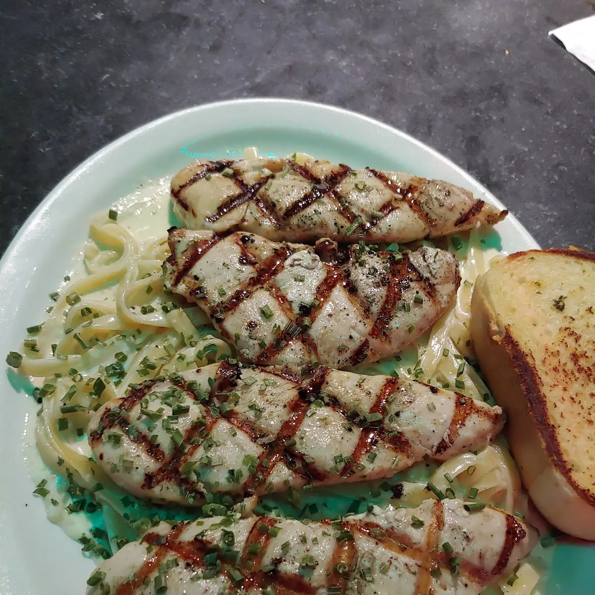 Chicken Alfredo Pasta