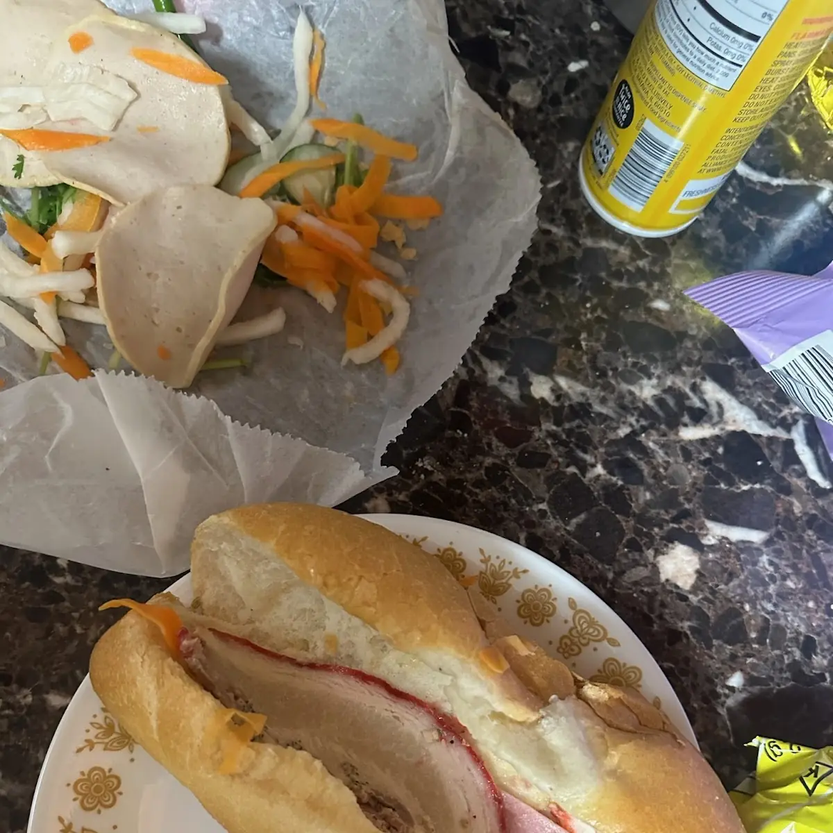 Bánh MÌ GÀ Jambon - Shredded Chicken
