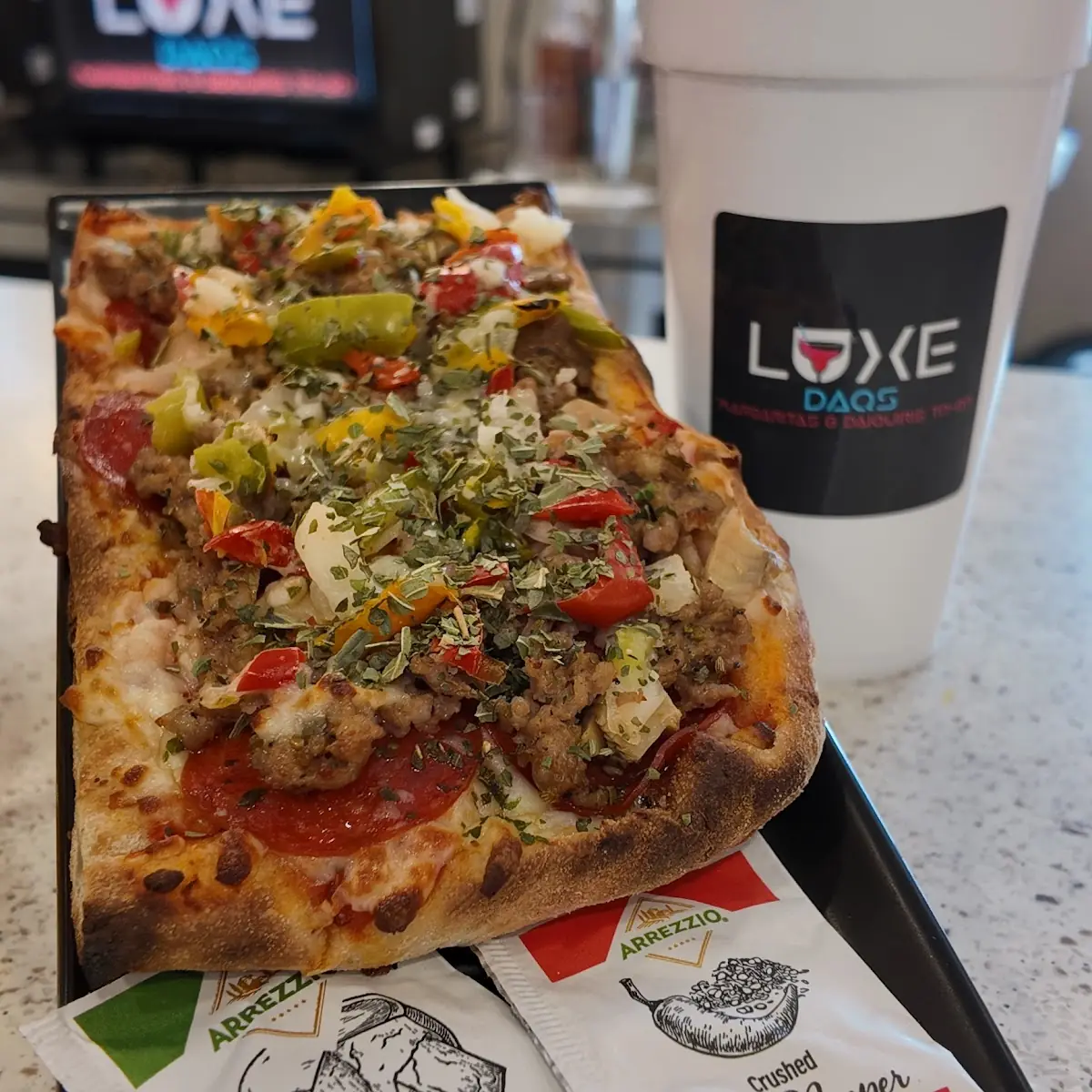 Luxe Pizza Combo