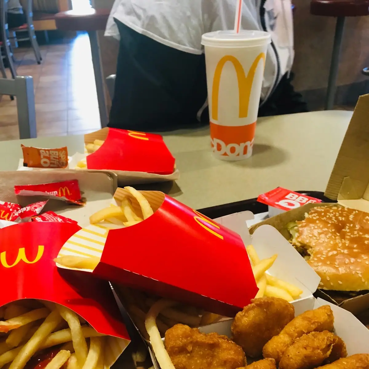 10 PC Chicken Mcnugget Meal