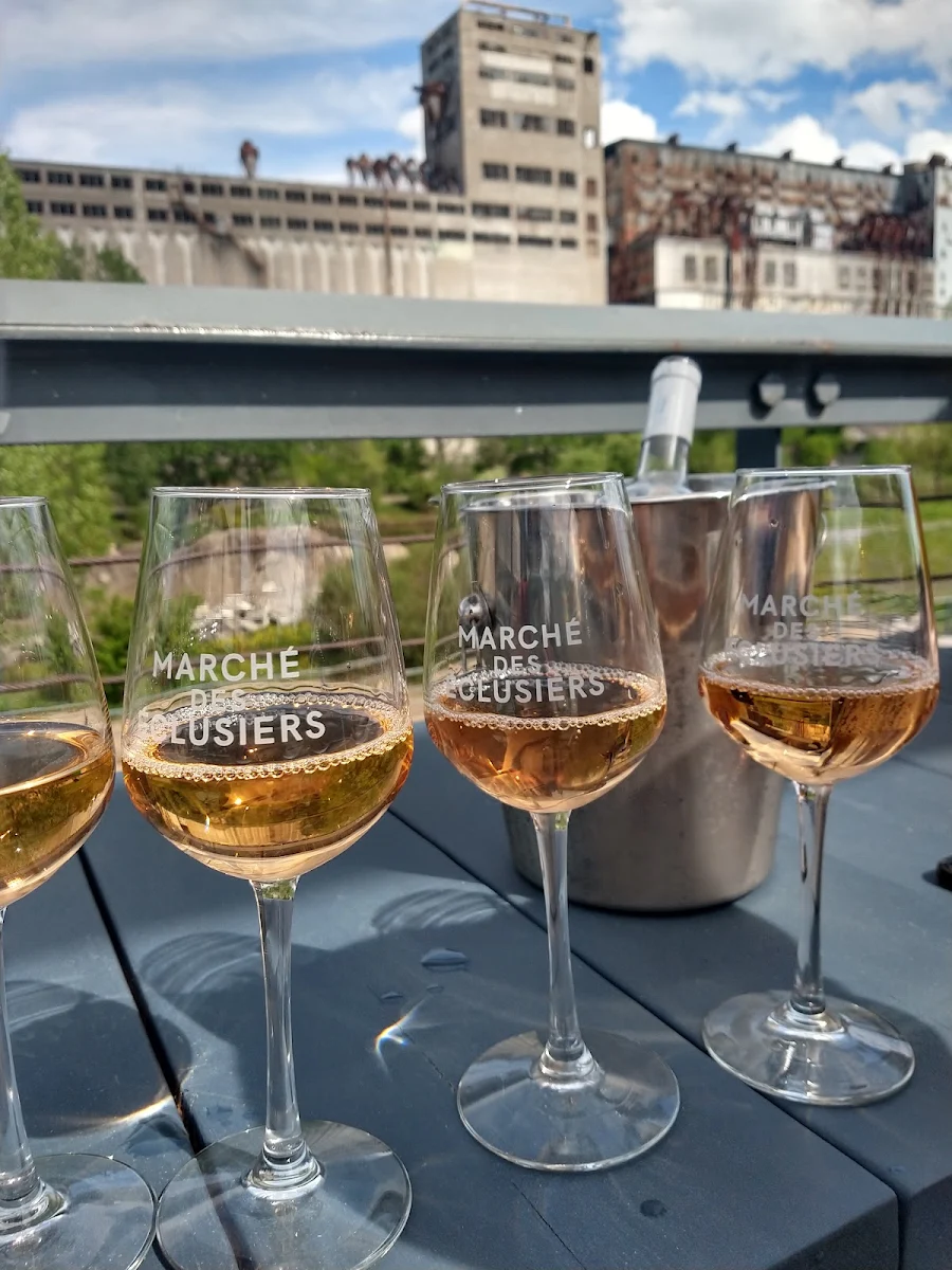 Rosé, Marché des Éclusiers