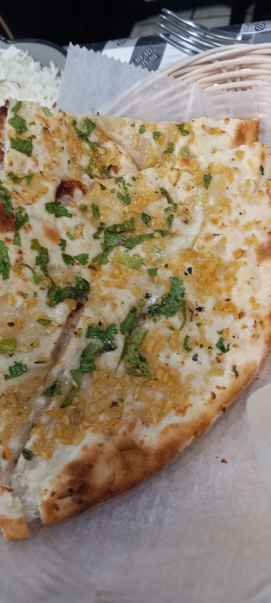 Garlic Cheese Naan