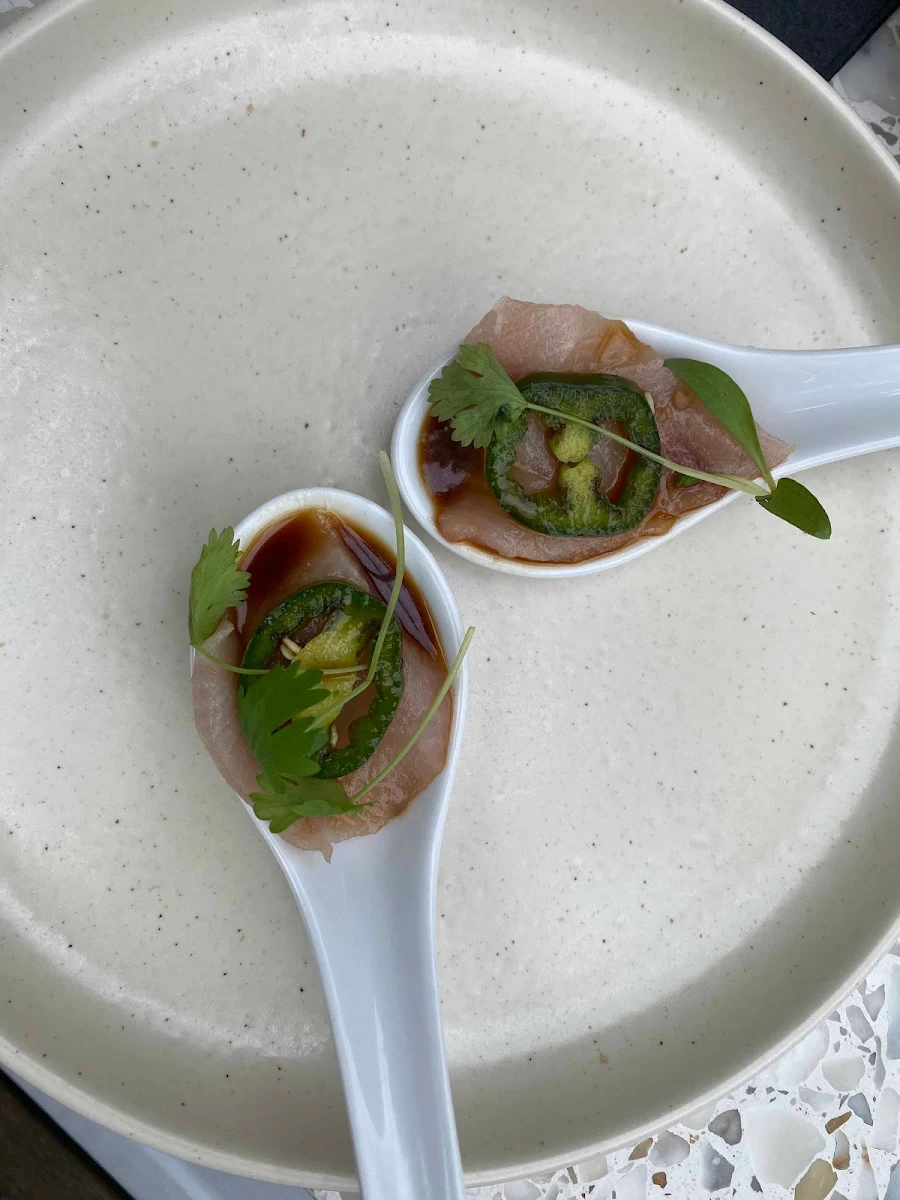 Hamachi Crudo, PAROS
