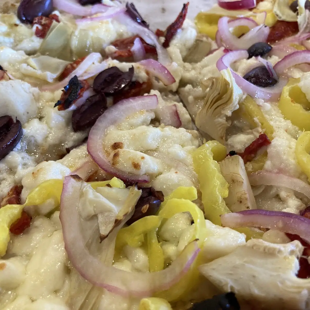Mediterranean Pizza