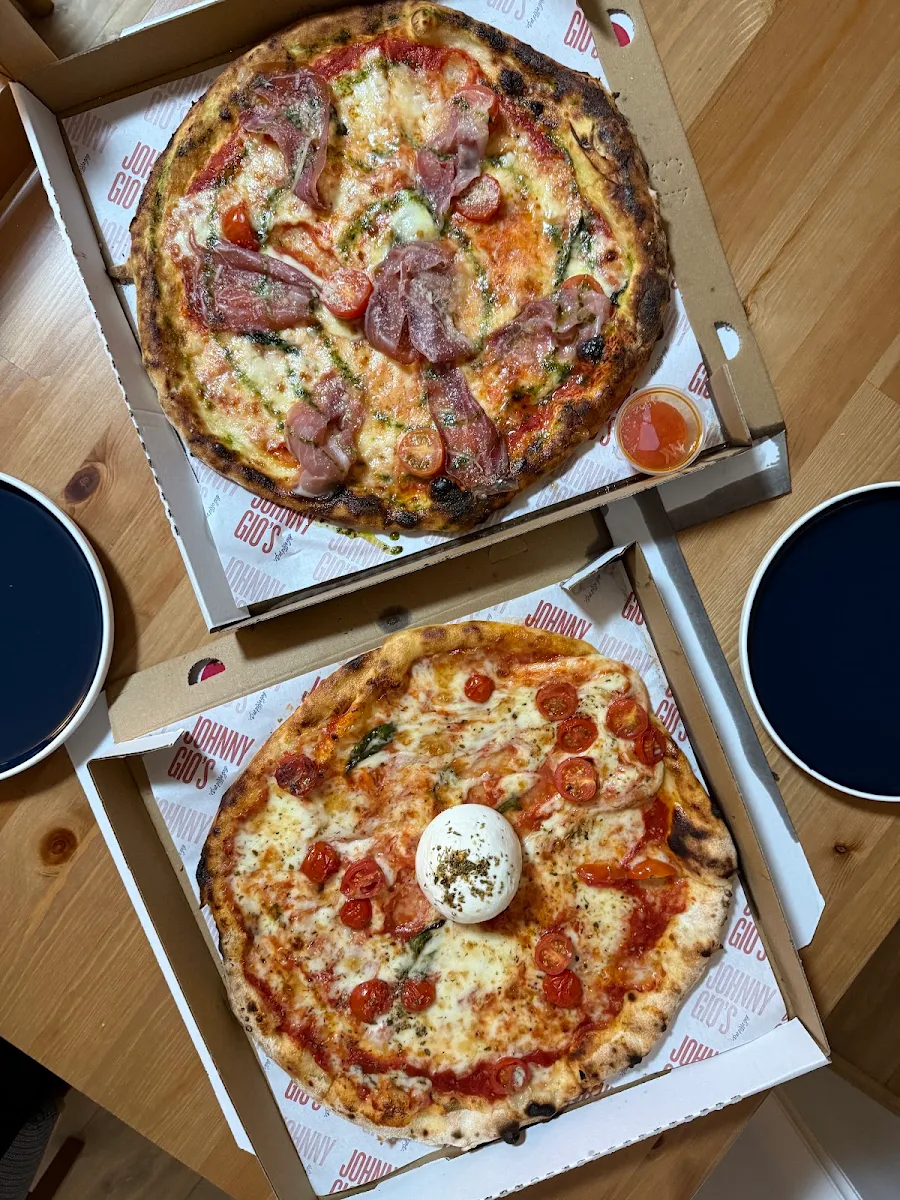 Highlights, Johnny Gio's Pizza Lane Cove