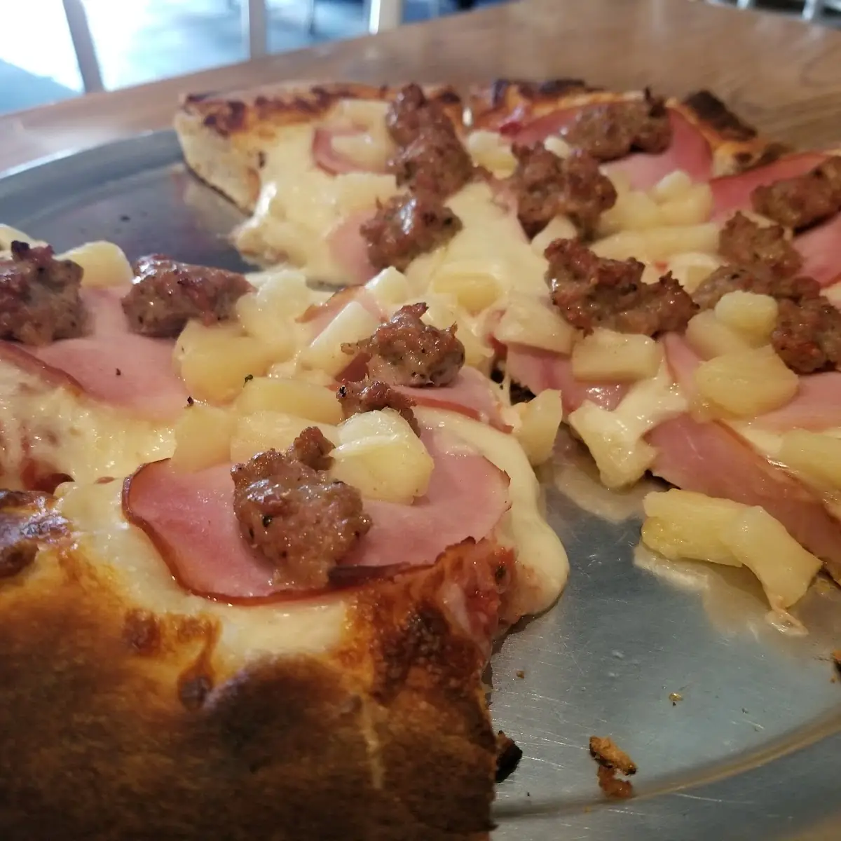 Hawaiian Pizza