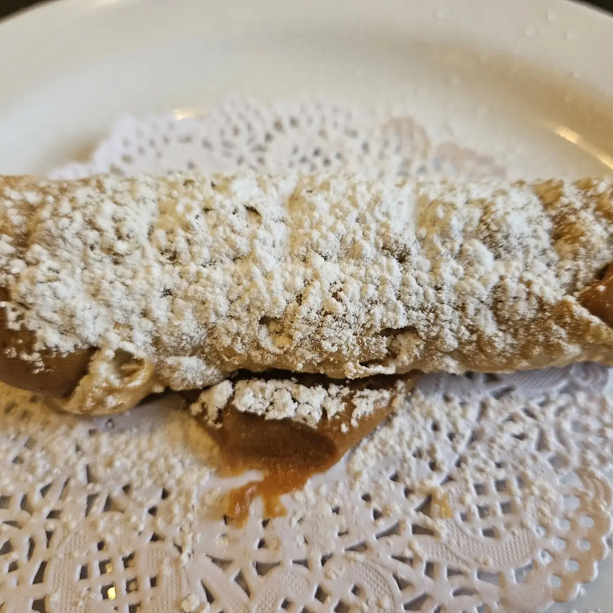 House Made Traditional Cannoli