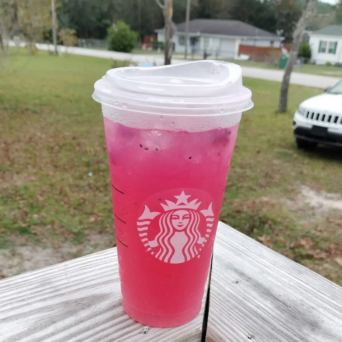 Dragon Fruit Mango Refresher
