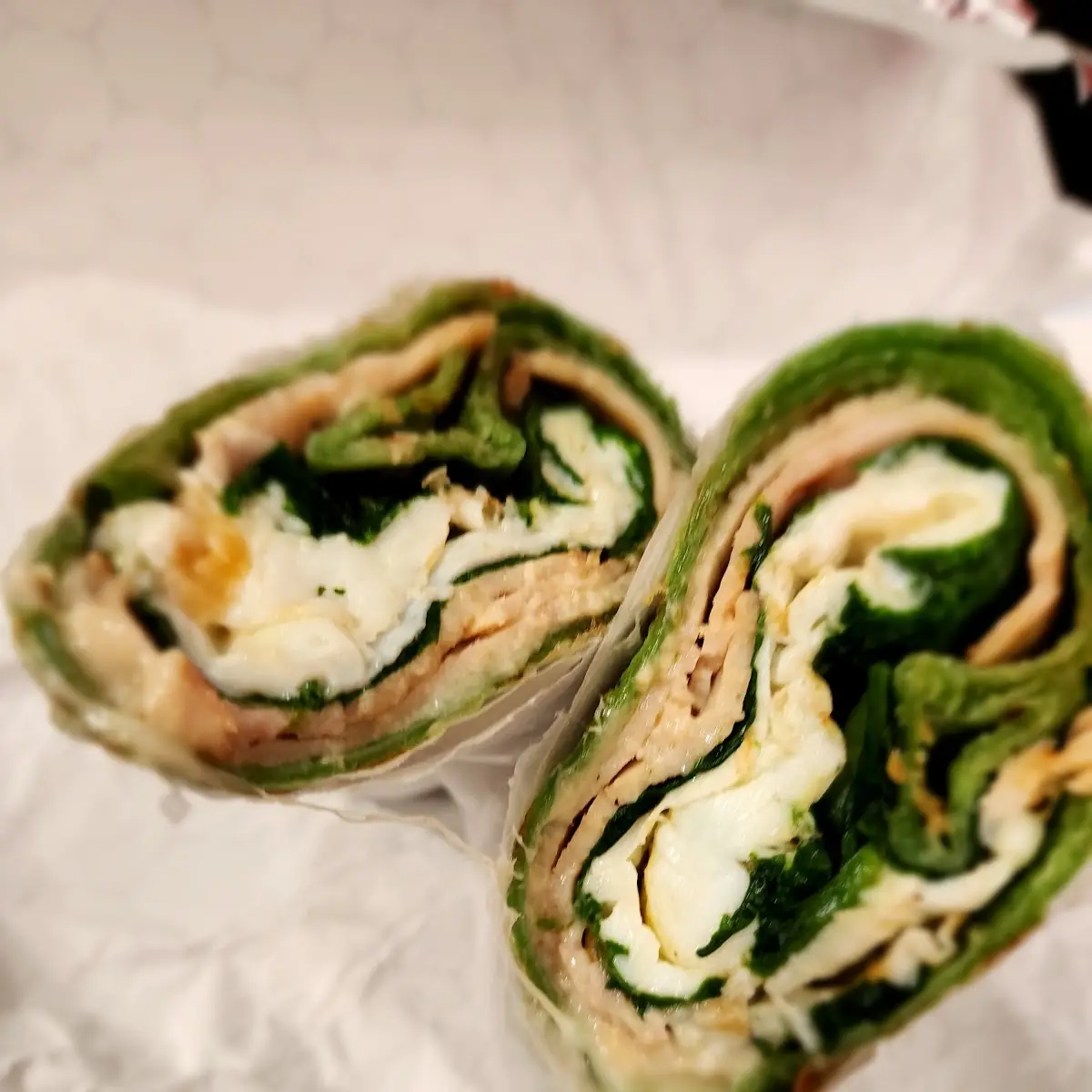 Egg White Low Fat Cheese Spinach Wrap