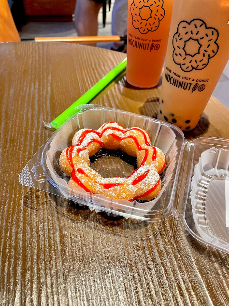 Mochi Donut Raspberry