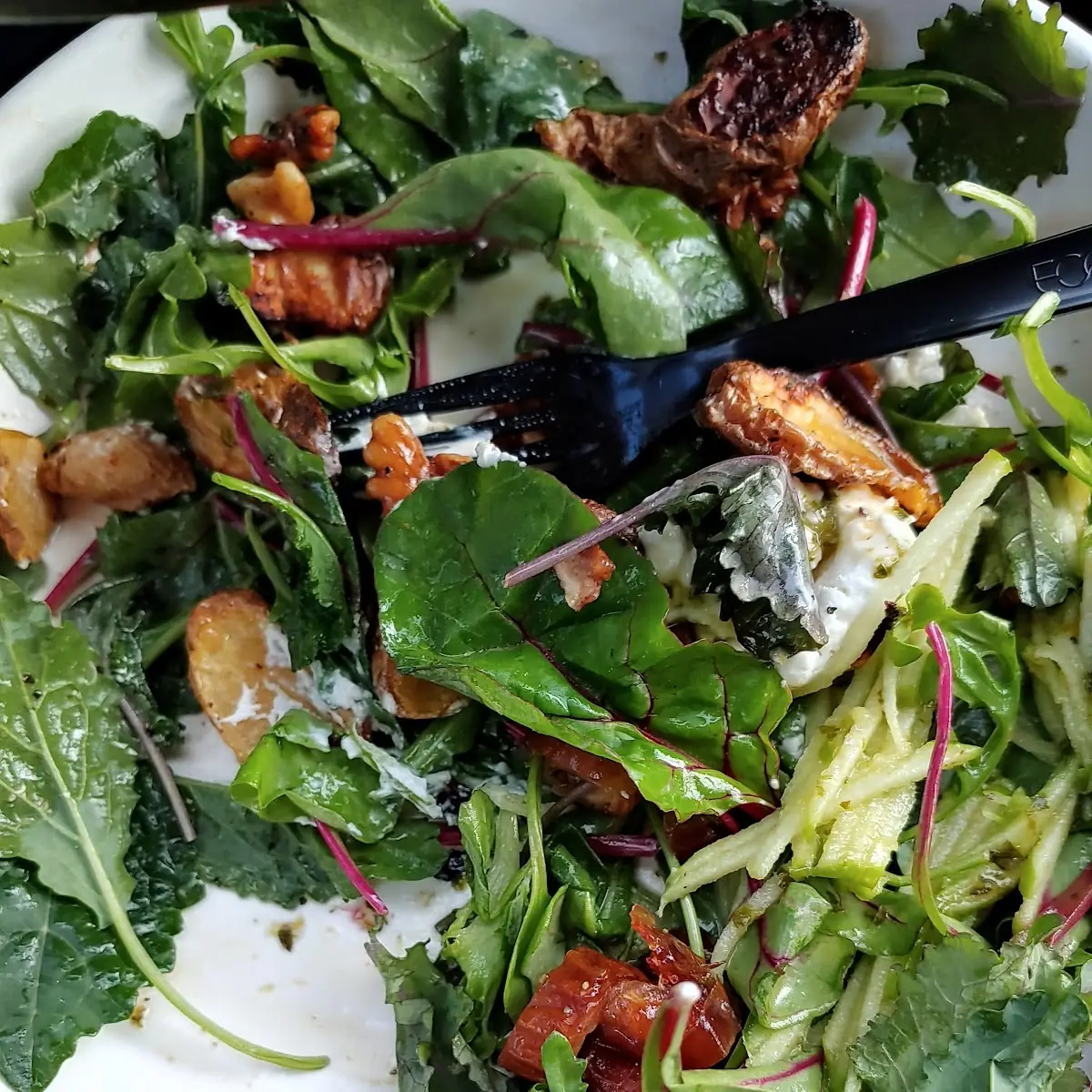 Winter Green Salad