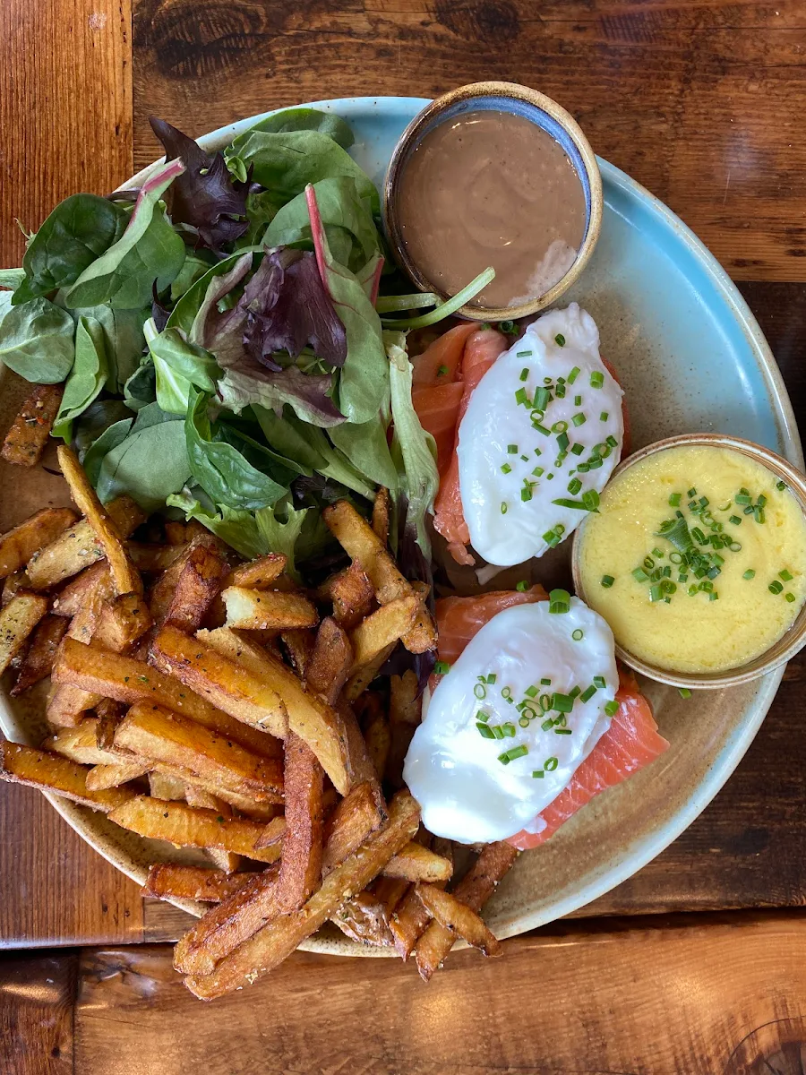 Eggs Benedict Half