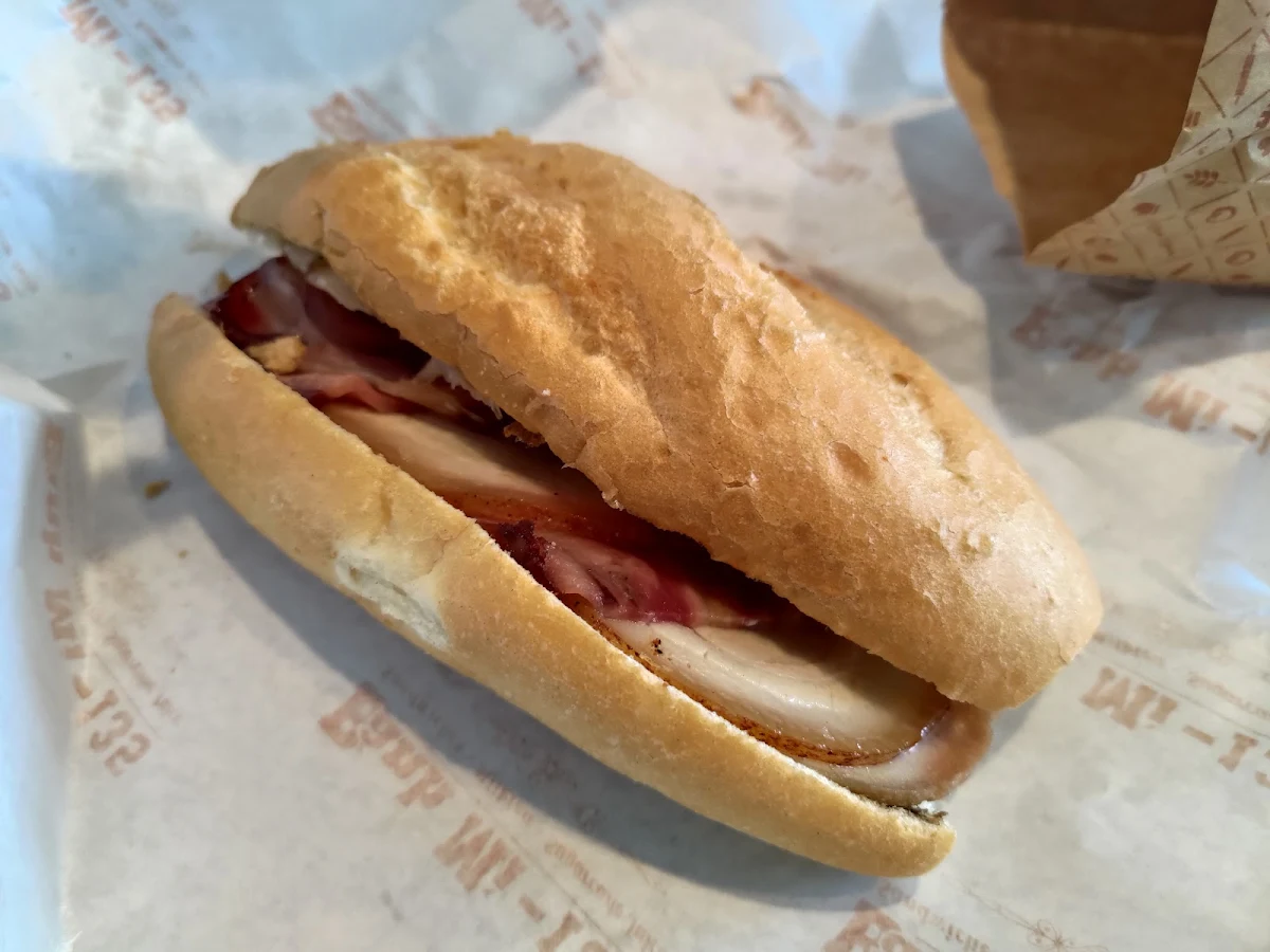 Bánh MÌ Thịt Nướng