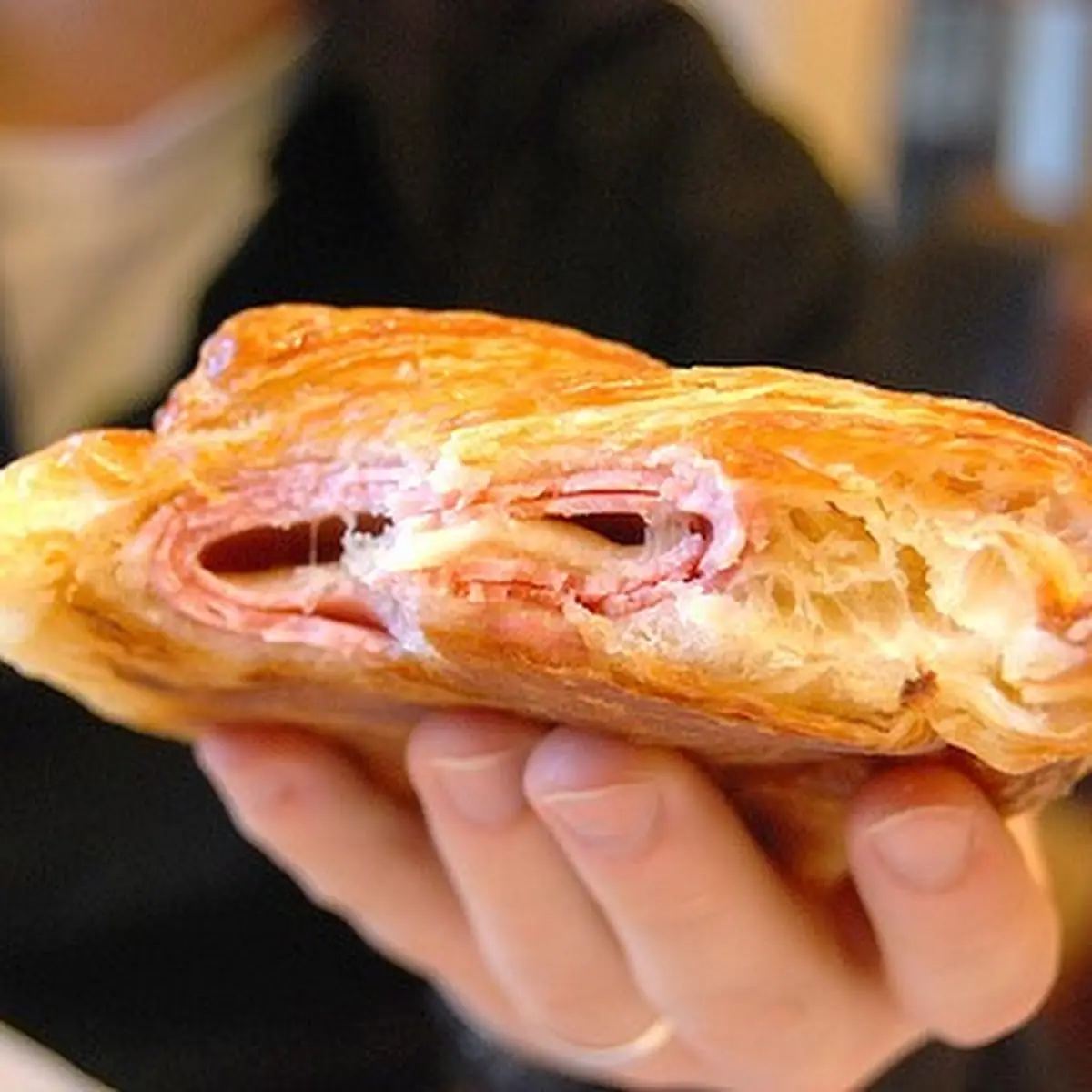 Croissant-Ham & Cheese