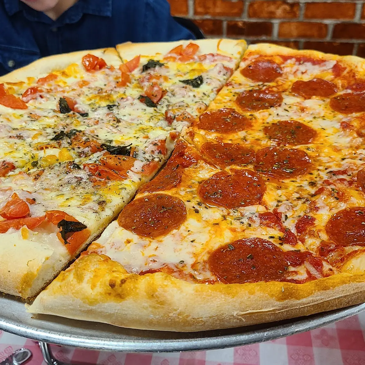 Large Margherita Caprese Pizza
