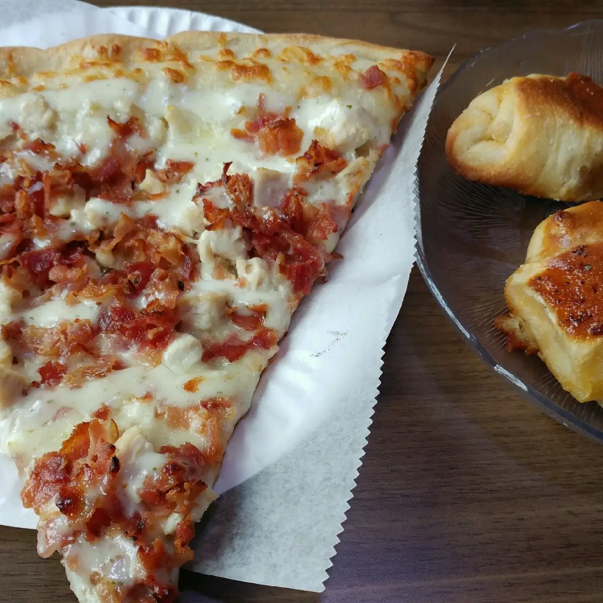Chicken Bacon & Ranch Pizza