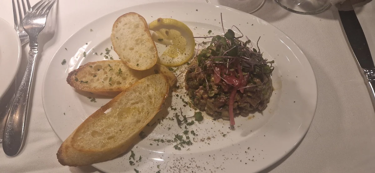 Steak Tartare, Caesar's Steak House & Lounge
