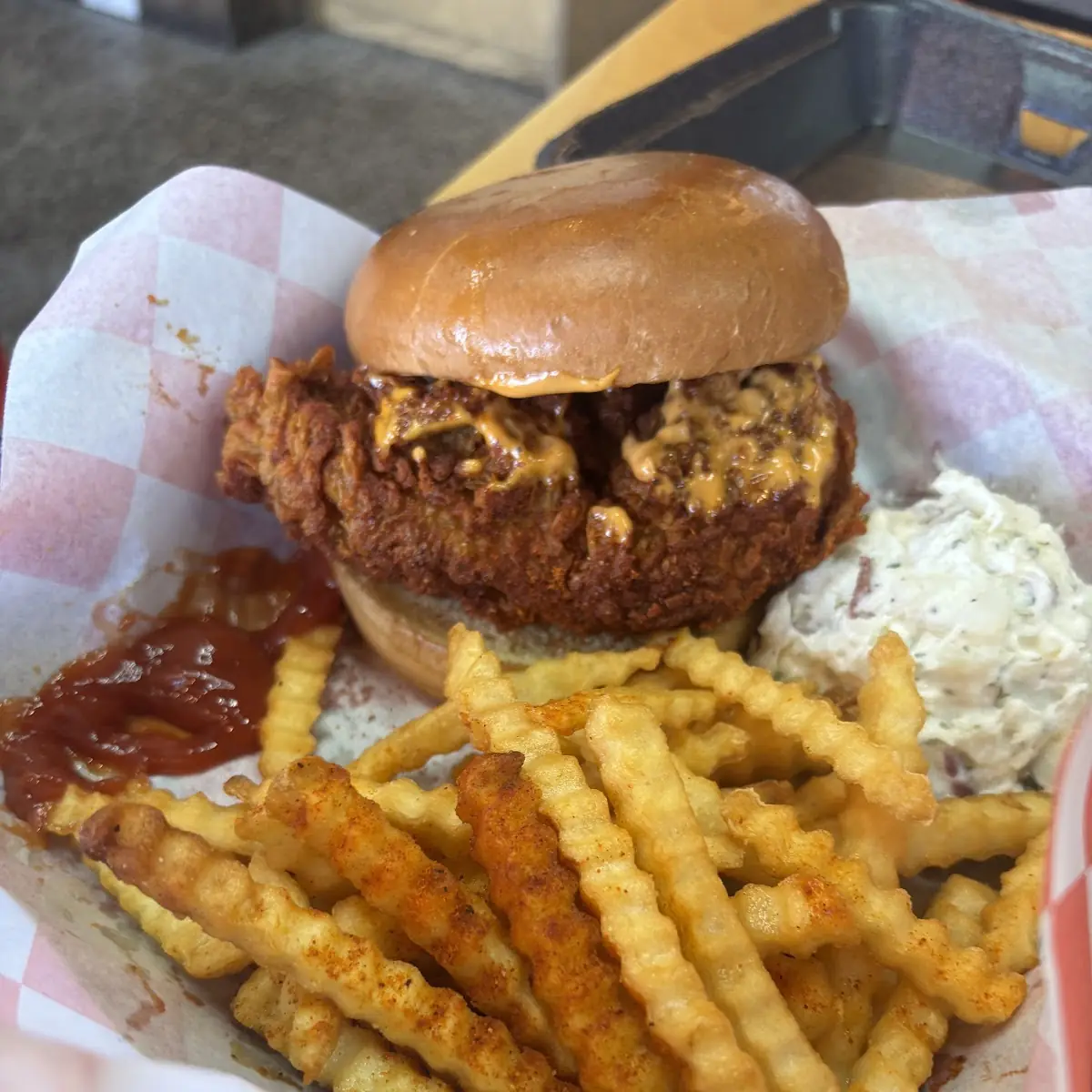 Byrd’S Spicy Chicken Sandwich Combo