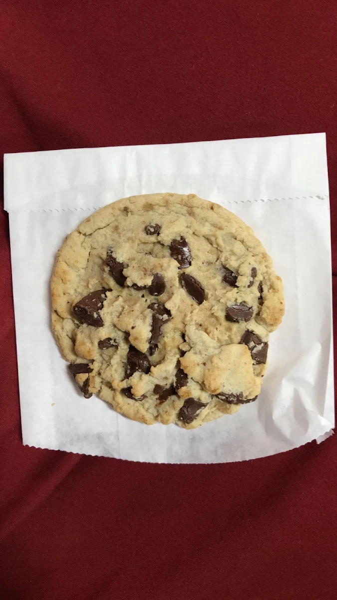 Chocolate Chip Cookie