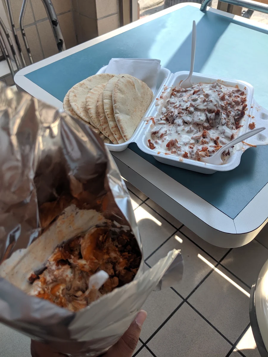 Highlights, Lulu's Canadian Style Shawarma