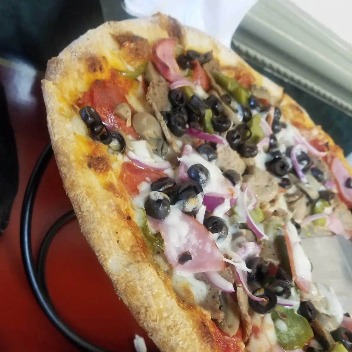 12 Supreme Pizza
