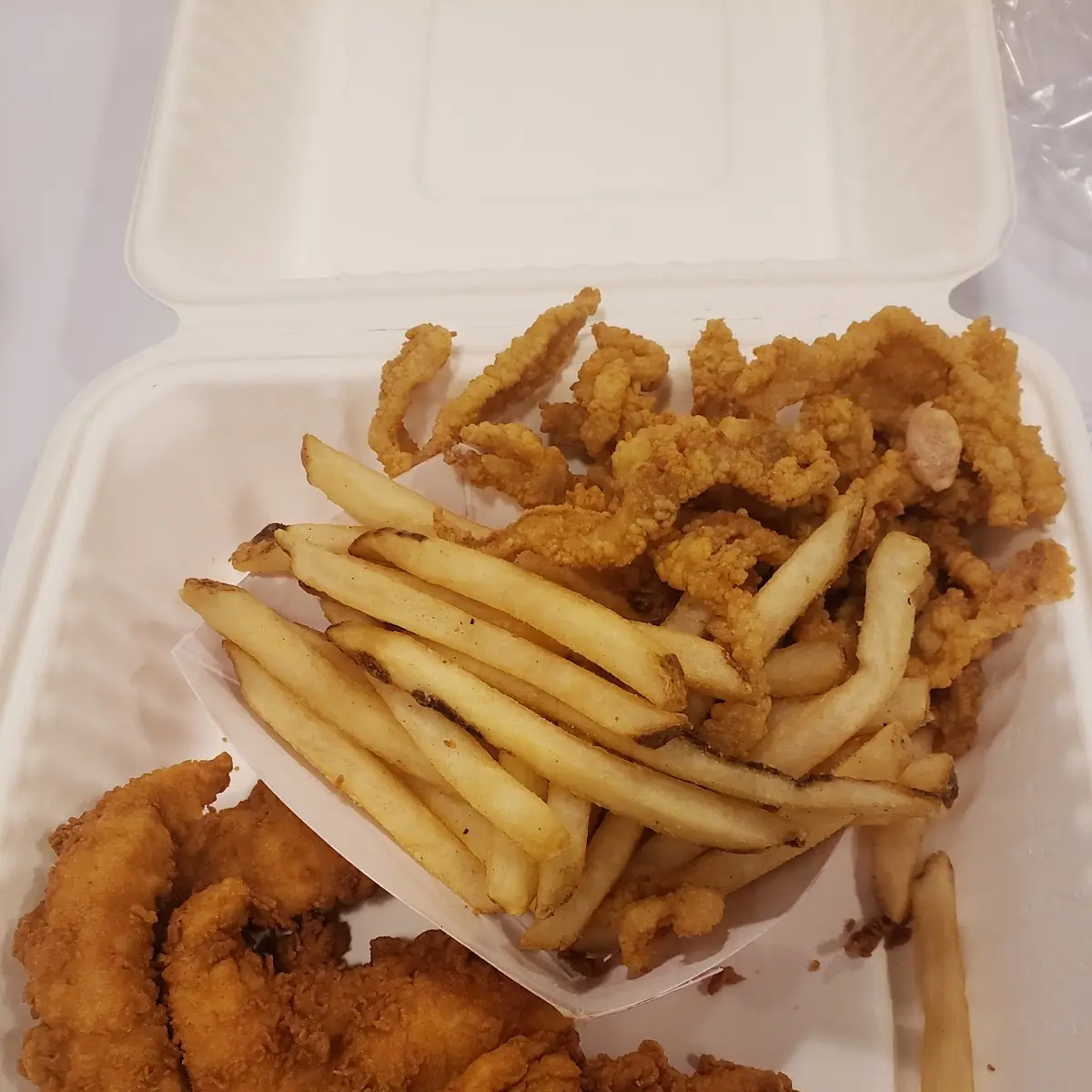 Combo Dinner Box Chicken and Clam Strip Dinner