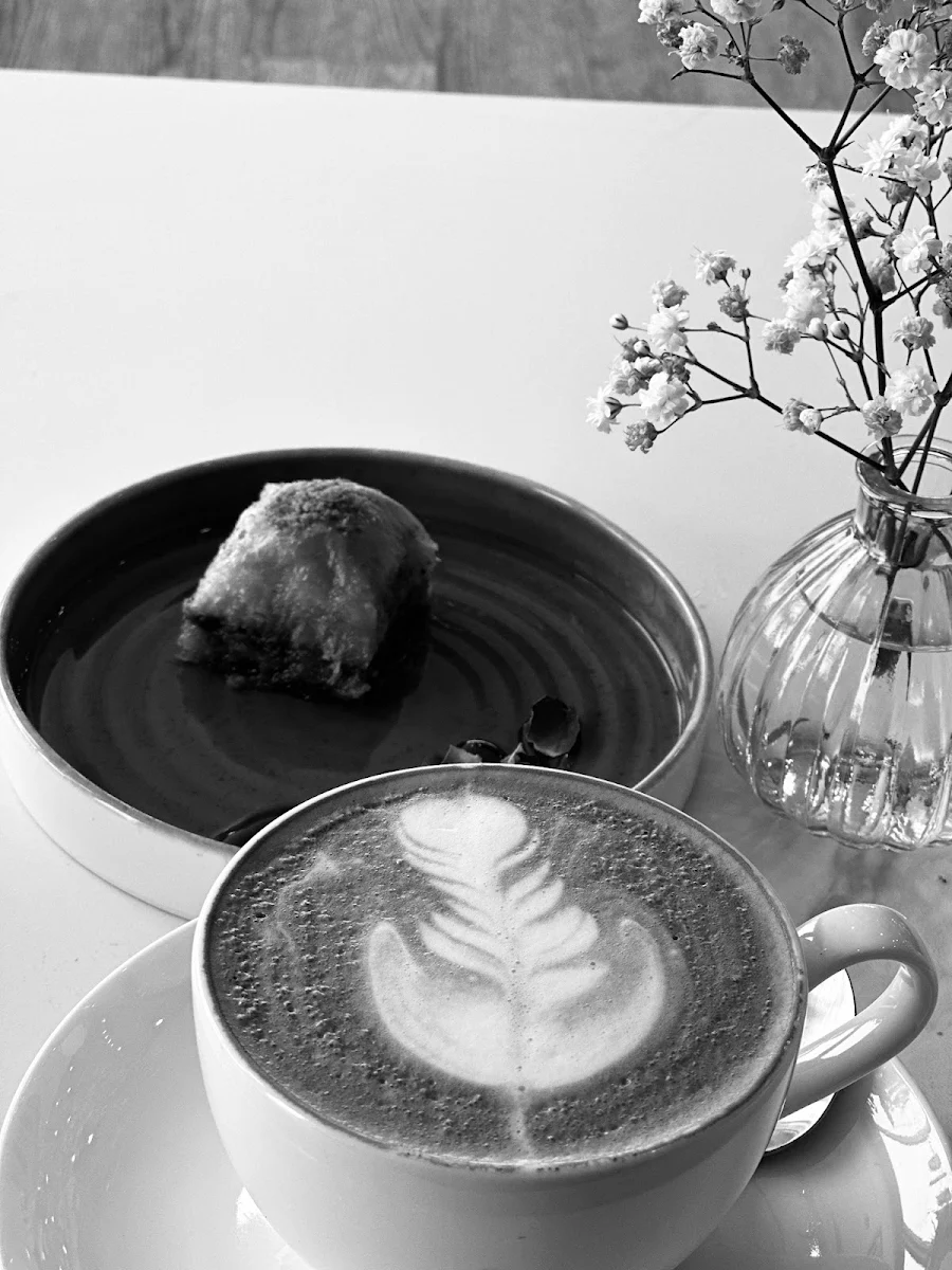 Cappuccino, Roses Cafe Senso