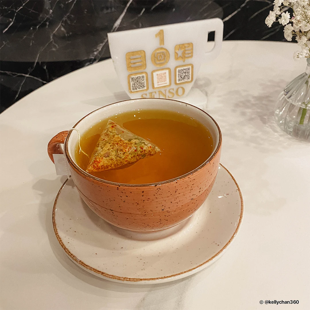 Saffron Tea, Roses Cafe Senso