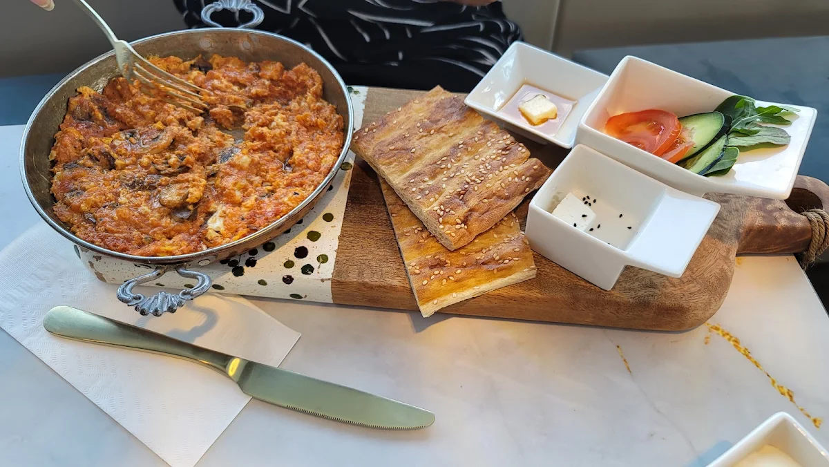 Tomato Omelet, Roses Cafe Senso