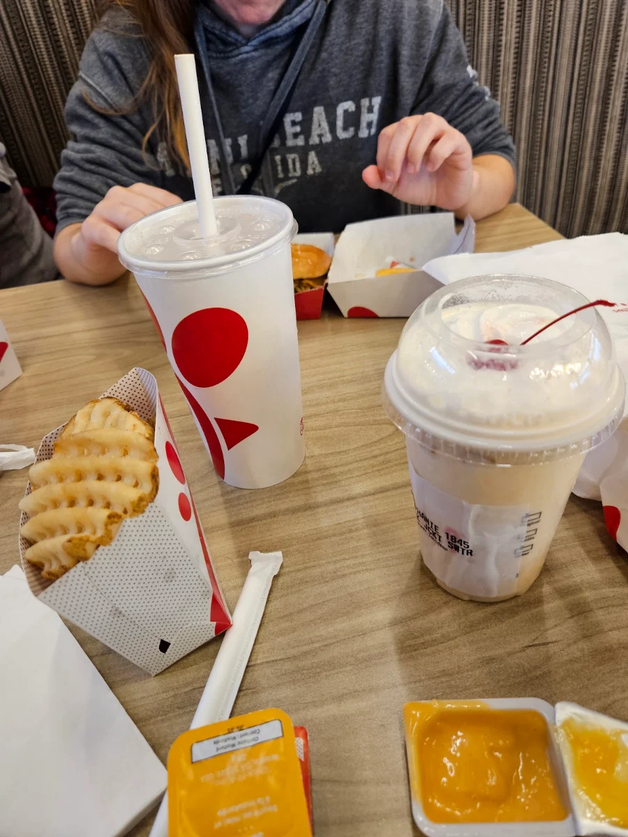 Iced Tea and Peach Milkshake, Chick-fil-A
