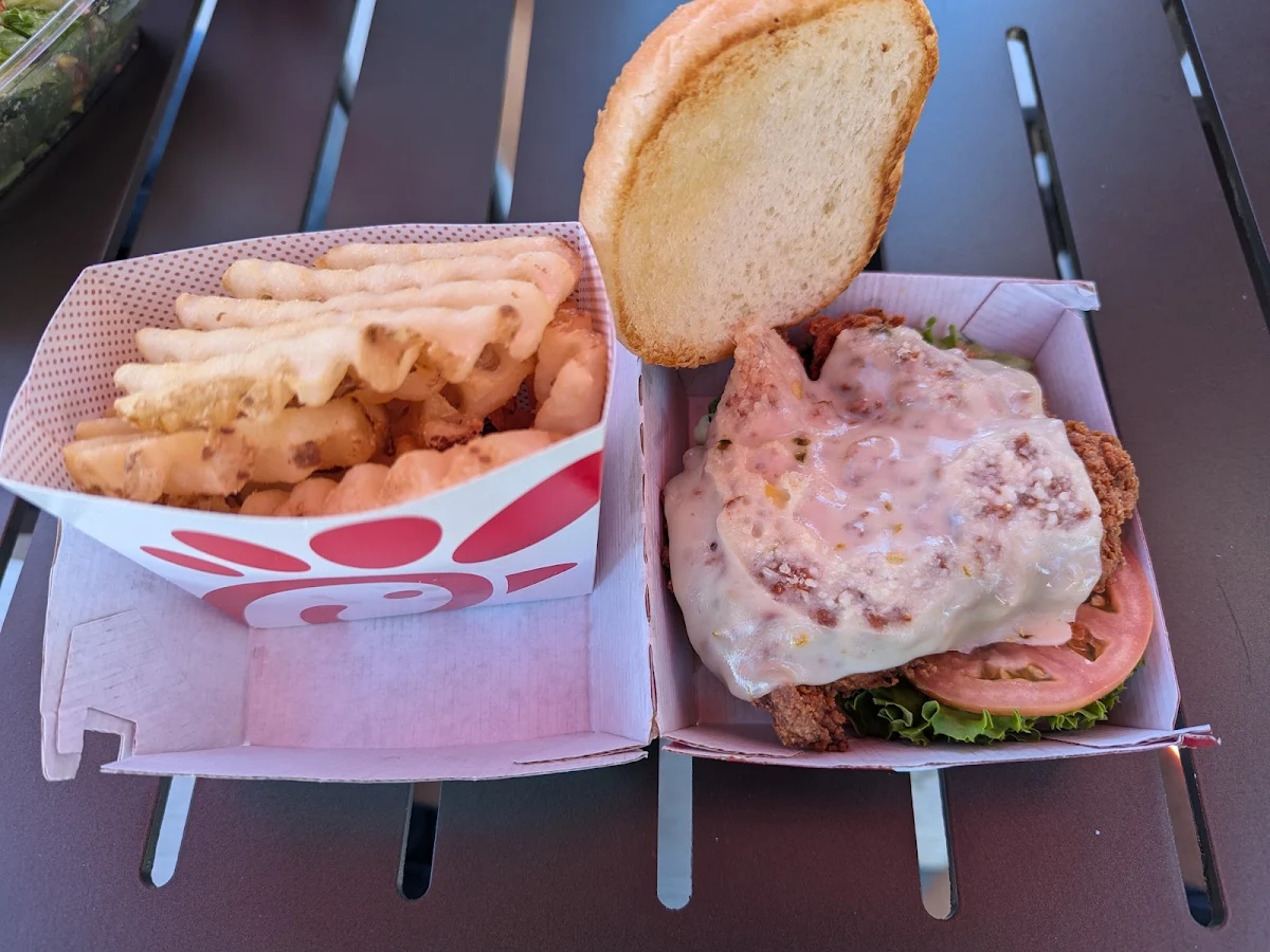 Spicy Deluxe Sandwich, Chick-fil-A