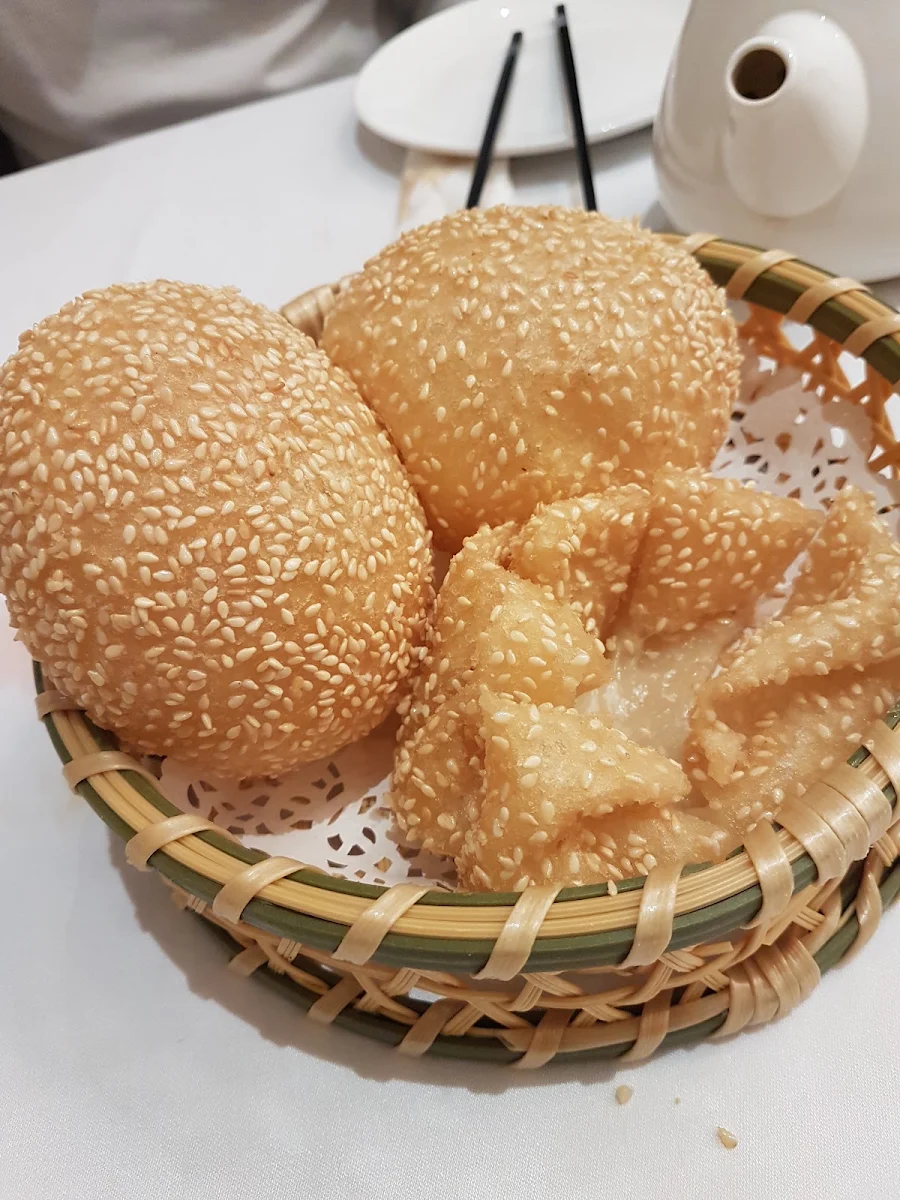 Deep Fried Glutinous Rice Ball with Sesame, New Mandarin Seafood Restaurant