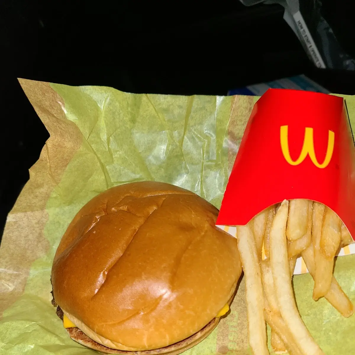 Cheeseburger Happy Meal