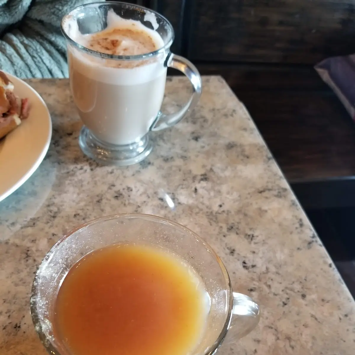 Hot Apple Cider and Chai Latte