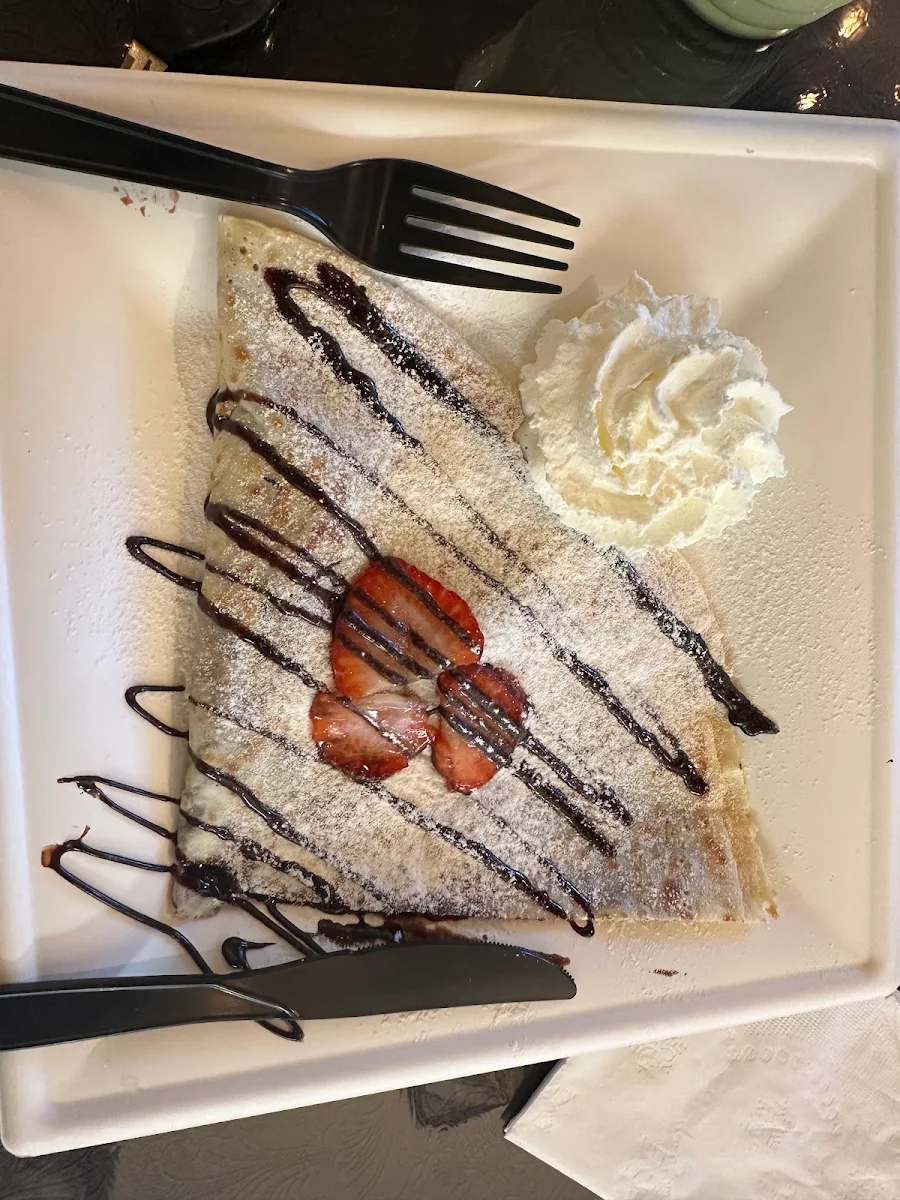 Iwhite Chocolate Pizza Crepe
