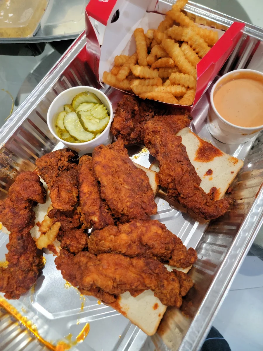 Hot Box - Tenders, Dave's Hot Chicken