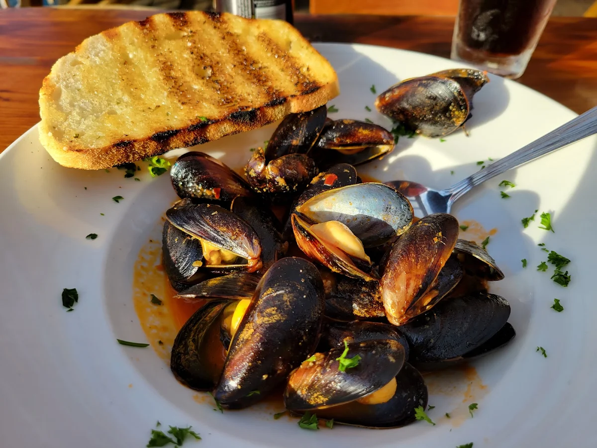 Mussels Marinara, Floathouse Restaurant